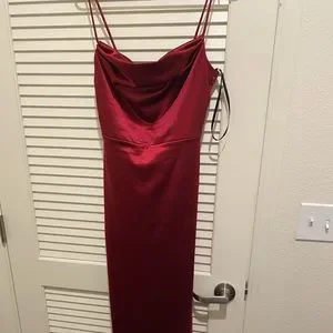 windsor burgundy long dress Lainey Ruffled High Slit Long Formal Dress
